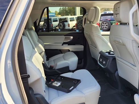 New 2026 Ford Expedition Max Platinum w/ Driver's Package image 16