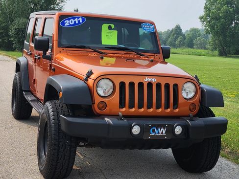 Used 2011 Jeep Wrangler Unlimited Sport AWD/4WD image 5