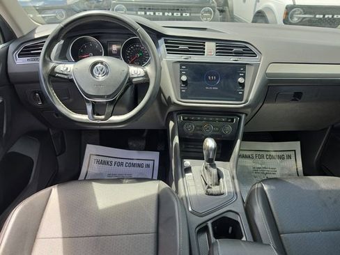 Used 2021 Volkswagen Tiguan SE w/ Panoramic Sunroof Package FWD image 14