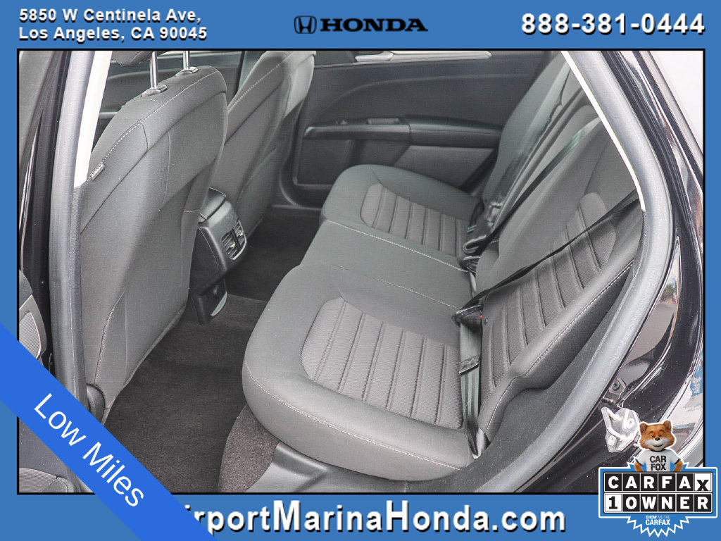 Used 2020 Ford Fusion SE FWD image 23