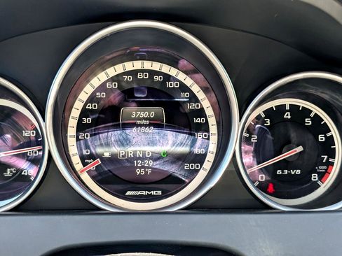 Used 2013 Mercedes-Benz C 63 AMG Sedan image 22