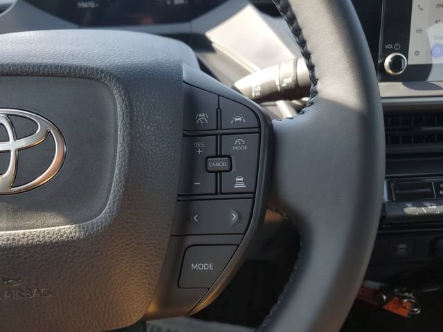 Used 2024 Toyota Prius LE FWD image 24