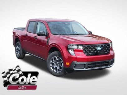 New 2025 Ford Maverick XLT w/ Equipment Group 301A