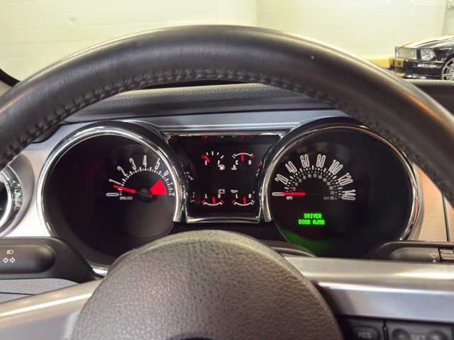 Used 2006 Ford Mustang GT Premium RWD image 12