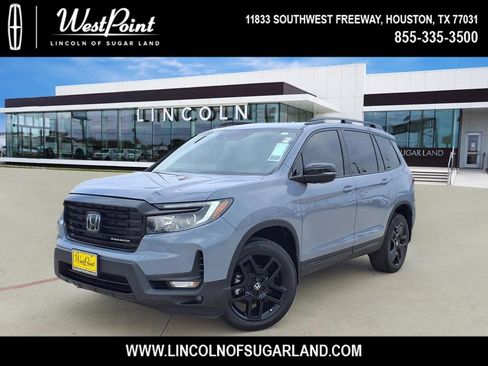 Used 2025 Honda Passport Black Edition image 1