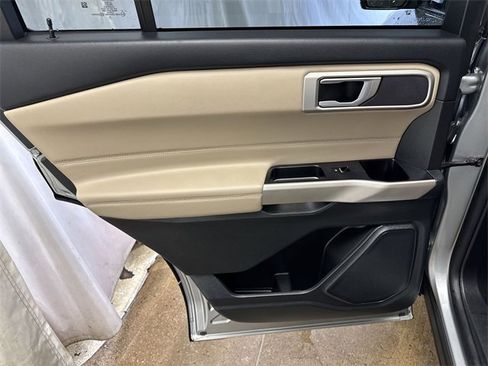 Used 2023 Ford Explorer XLT w/ Equipment Group 202A image 24