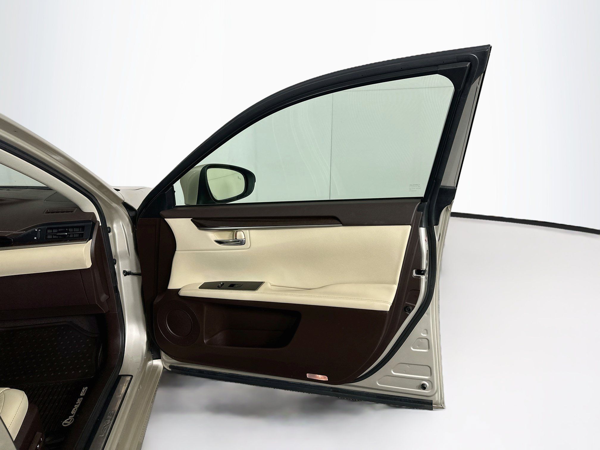 Used 2017 Lexus ES 350 w/ Navigation System Package FWD image 33
