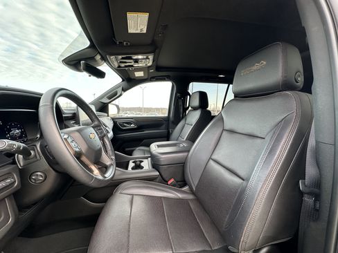 Used 2024 Chevrolet Tahoe High Country image 12