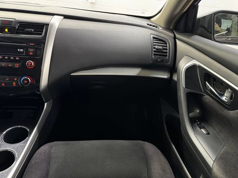 Used 2013 Nissan Altima 2.5 S FWD image 16