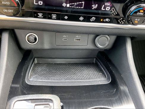 Certified 2021 Nissan Rogue SV FWD image 31