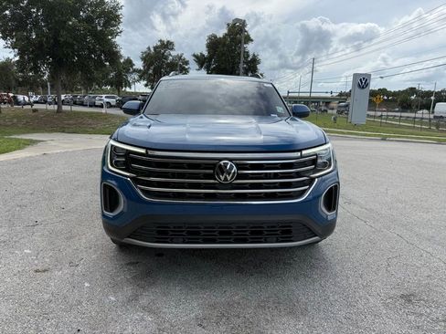 Used 2025 Volkswagen Atlas SE FWD image 2