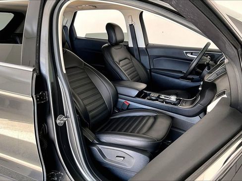 Used 2019 Ford Edge SEL w/ Equipment Group 201A image 10