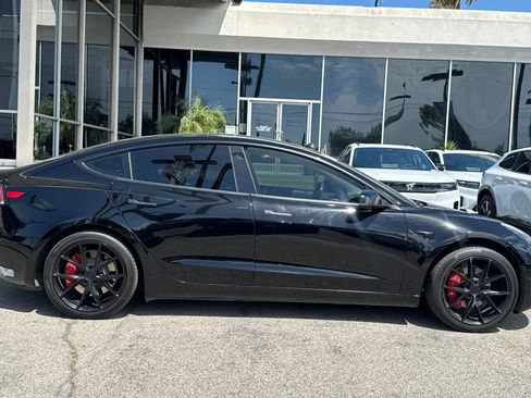 Used 2019 Tesla Model 3 Standard Range Plus RWD image 4