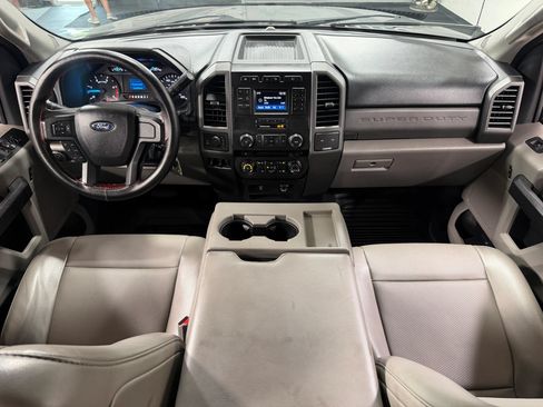 Used 2017 Ford F250 XL w/ STX Appearance Package AWD/4WD image 23