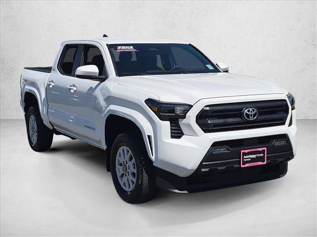 Used 2024 Toyota Tacoma SR5 AWD/4WD image 3