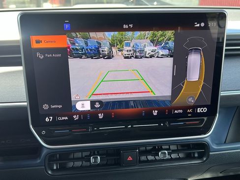 Used 2025 Volkswagen ID. Buzz Pro S image 45