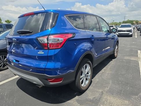 Used 2017 Ford Escape SE FWD image 16