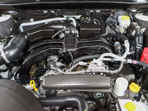 Used 2023 Subaru Outback Limited image 31