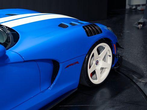 Used 2017 Dodge Viper ACR w/ Extreme Aero Package RWD image 9