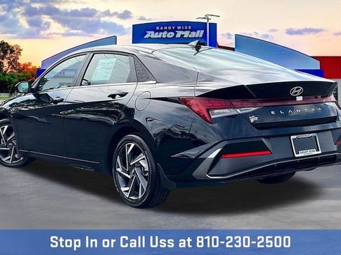 New 2025 Hyundai Elantra SEL FWD image 3