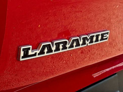 Used 2024 RAM 1500 Laramie AWD/4WD image 30