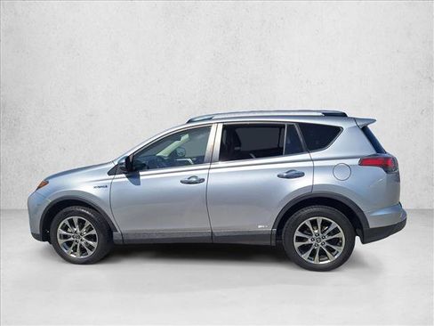 Used 2018 Toyota RAV4 Limited w/ Carpet Mat Package AWD/4WD image 8