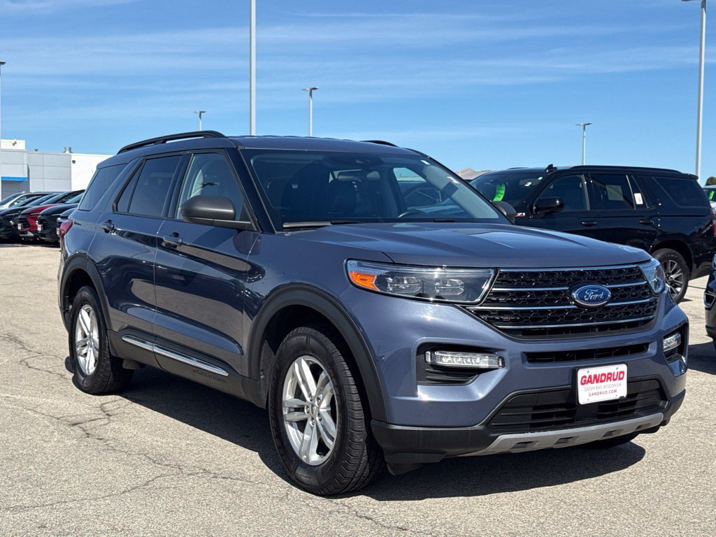 Used 2021 Ford Explorer XLT w/ Equipment Group 202A AWD/4WD image 1