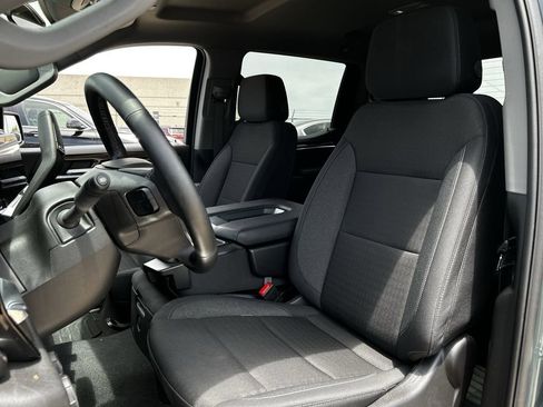 Used 2025 Chevrolet Silverado 1500 LT RWD image 27