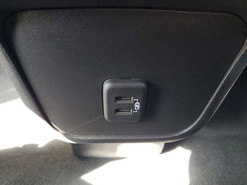 Used 2022 GMC Terrain SLE image 16