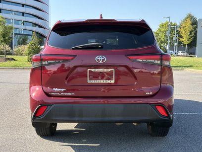 Used 2022 Toyota Highlander XLE