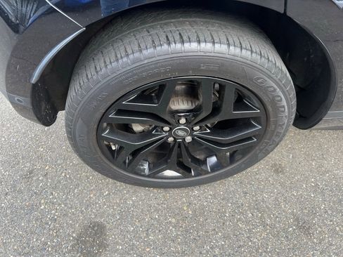 Used 2020 Land Rover Range Rover Evoque SE image 26