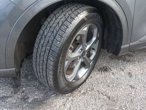 Used 2024 Ford Escape ST-Line FWD image 17