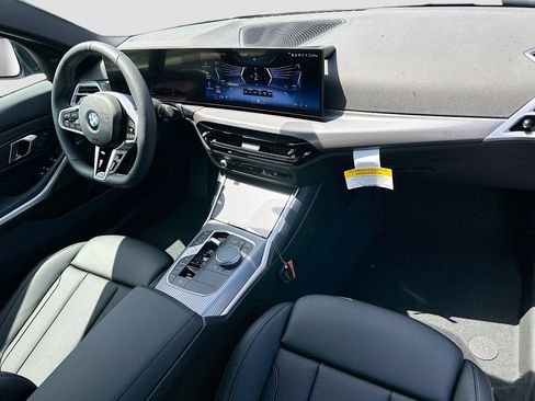 New 2026 BMW 330i Sedan w/ M Sport Package RWD image 23
