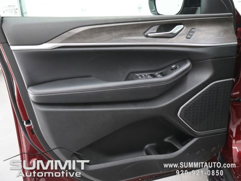 New 2026 Jeep Grand Cherokee Limited image 44