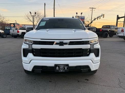 Used 2023 Chevrolet Silverado 1500 RST image 3