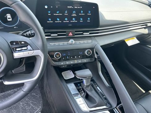 New 2026 Hyundai Elantra Limited FWD image 27