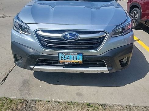 Used 2022 Subaru Outback Limited AWD/4WD image 2