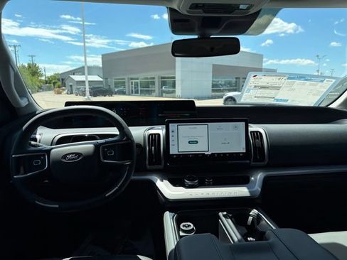 New 2027 Ford Expedition Max Active RWD image 9