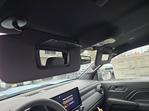 New 2026 Chevrolet Colorado W/T image 12