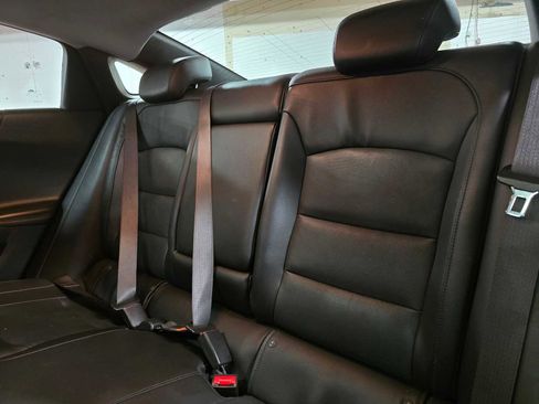 Used 2020 Chevrolet Malibu Premier image 19