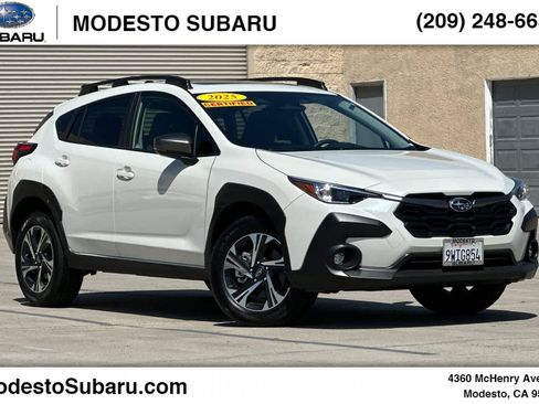 Used 2025 Subaru Crosstrek 2.0i Premium AWD/4WD image 1