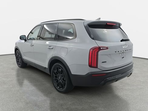 Used 2022 Kia Telluride SX w/ Nightfall Edition Package image 7