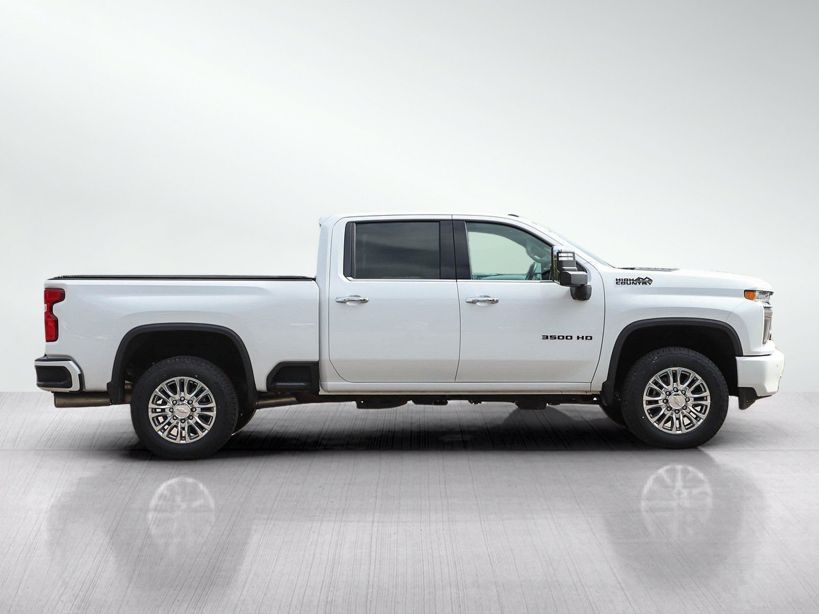 Used 2020 Chevrolet Silverado 3500 High Country w/ Technology Package AWD/4WD image 6