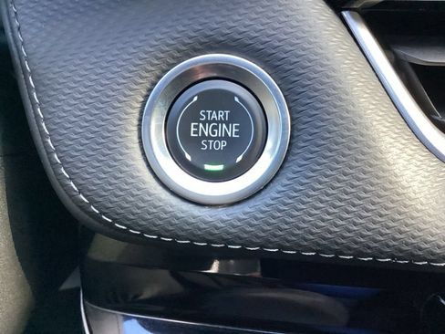 Used 2025 Chevrolet Equinox LT AWD/4WD image 20