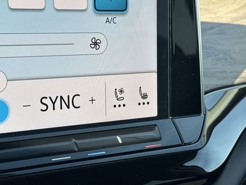 New 2026 Volkswagen Atlas SE image 21