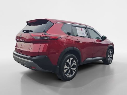 Used 2022 Nissan Rogue SV image 5