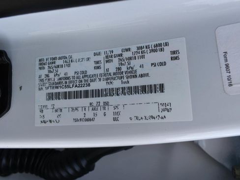 Used 2020 Ford F150 Lariat RWD image 44