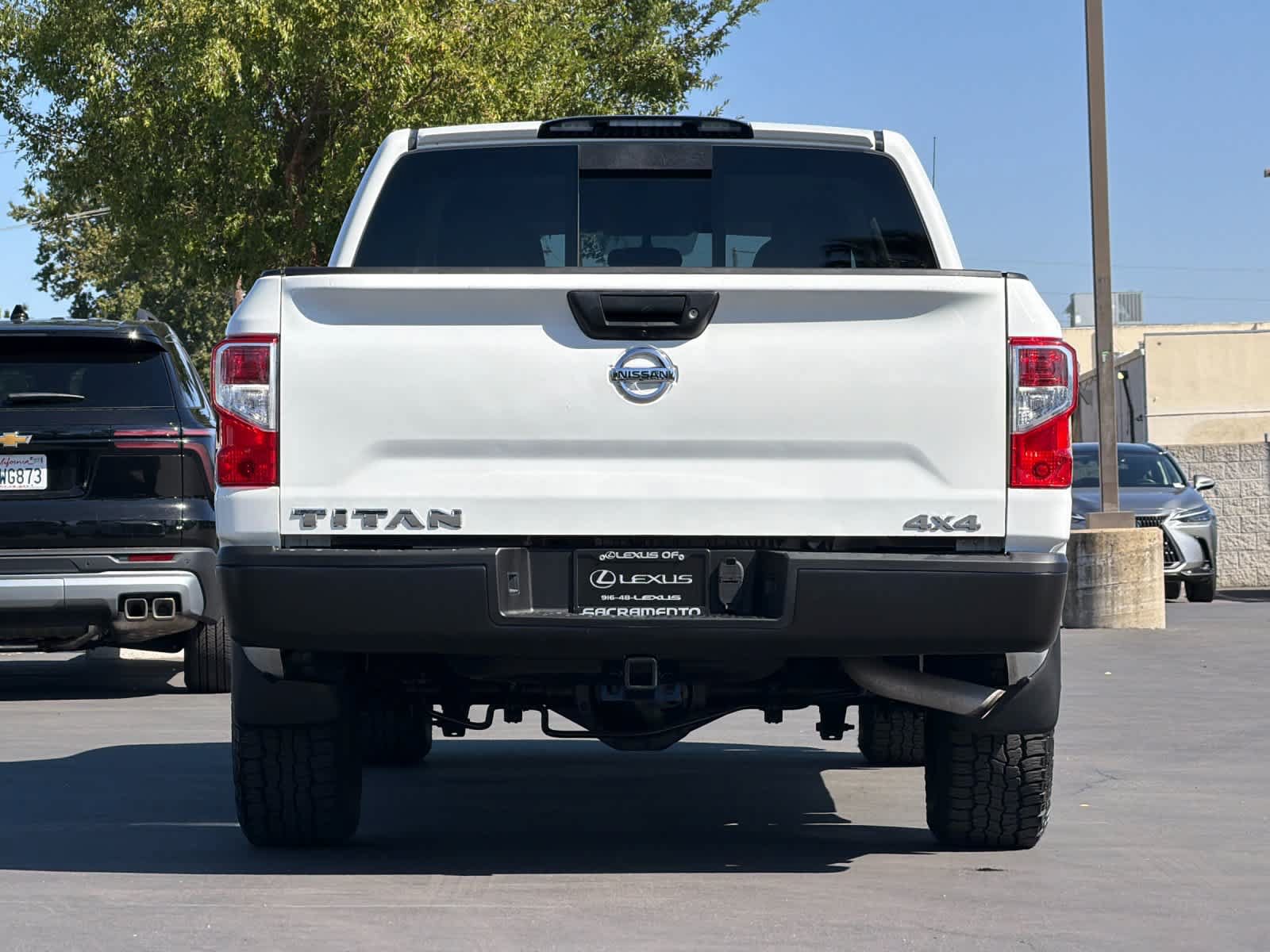 Used 2019 Nissan Titan S AWD/4WD image 8
