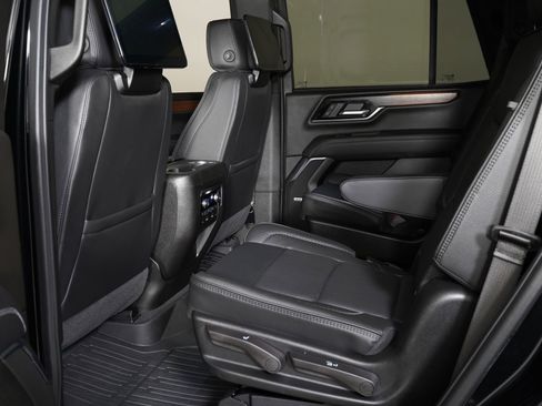 Used 2026 GMC Yukon Denali w/ Denali Reserve Package AWD/4WD image 15