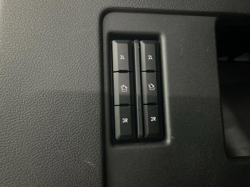 Used 2024 Lincoln Navigator L Reserve image 18